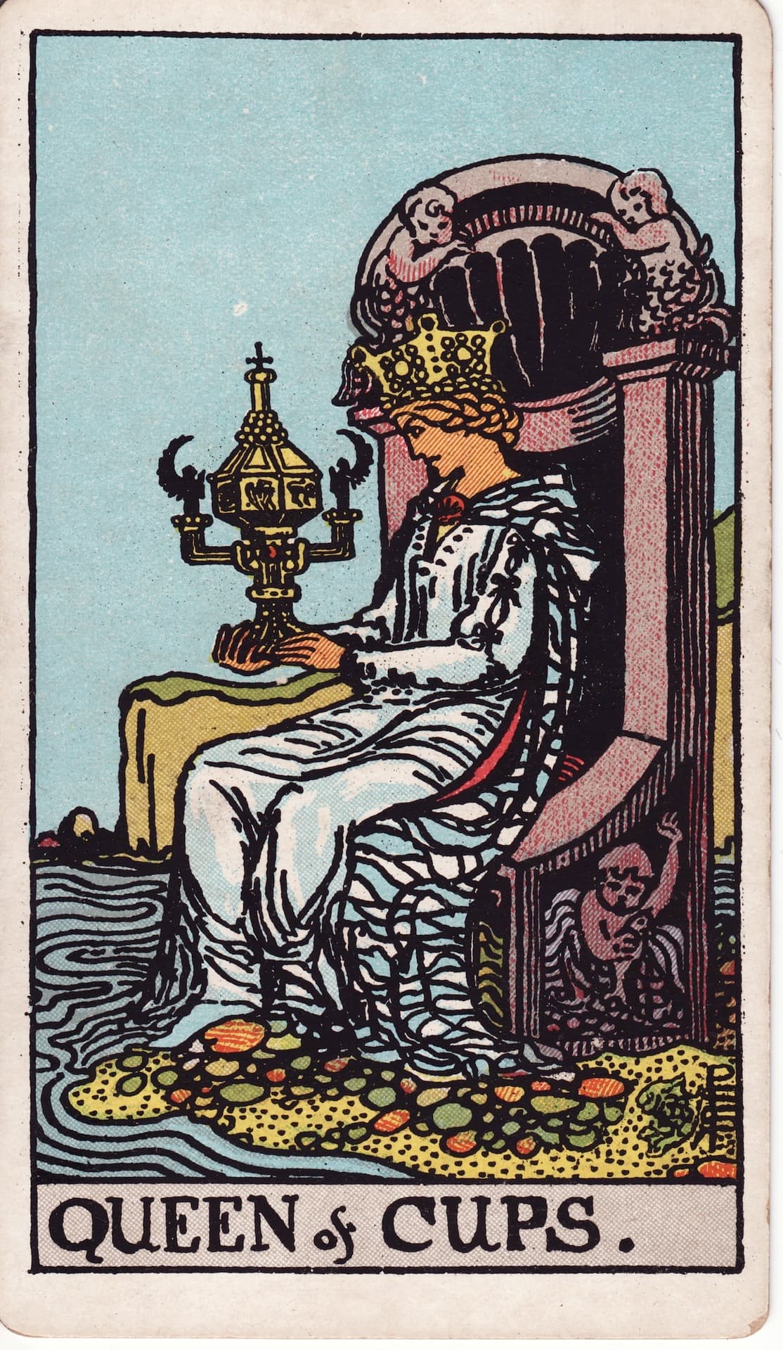 Królowa Kielichów — tarot miesięczny